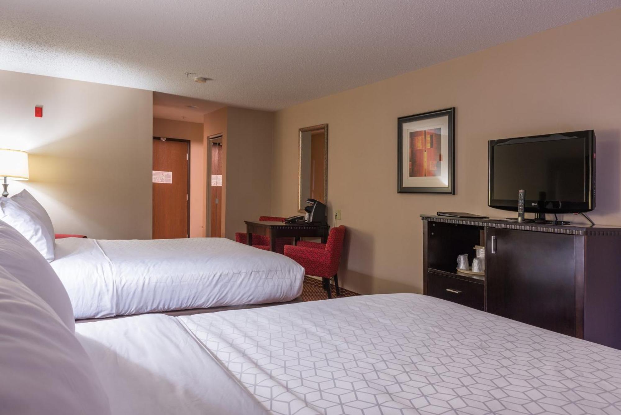 Holiday Inn Express Hartford-Newington By Ihg Exterior photo